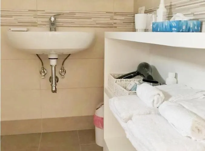 Tiberi アパート *