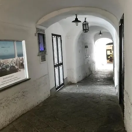 Tiberi * Κάπρι