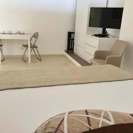 Apartment Tiberi *