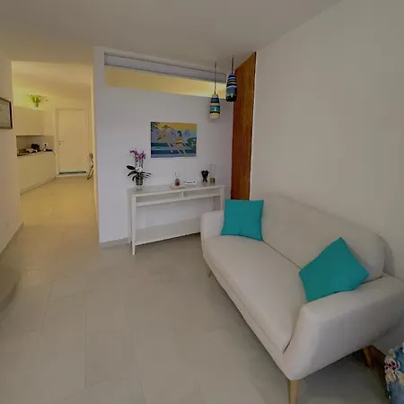 Tiberi Διαμέρισμα